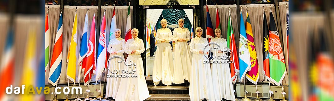 دف نوازی در رونمایی از محصول