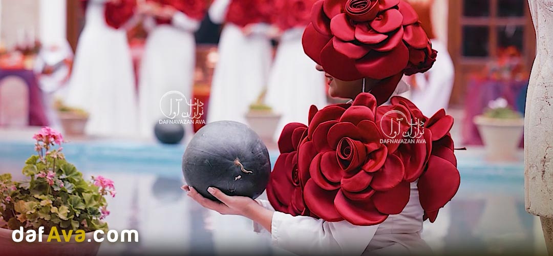 جشن یلدا عروس داماد رو چطور خاص کنیم؟ رزرو گروه دف نوازی و موسیقی زنده