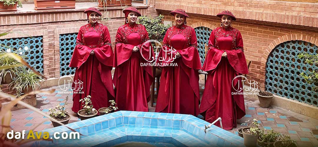 گروه دف نوازی آوا برای مراسم سنتی و گلاب‌گیری در کاشان